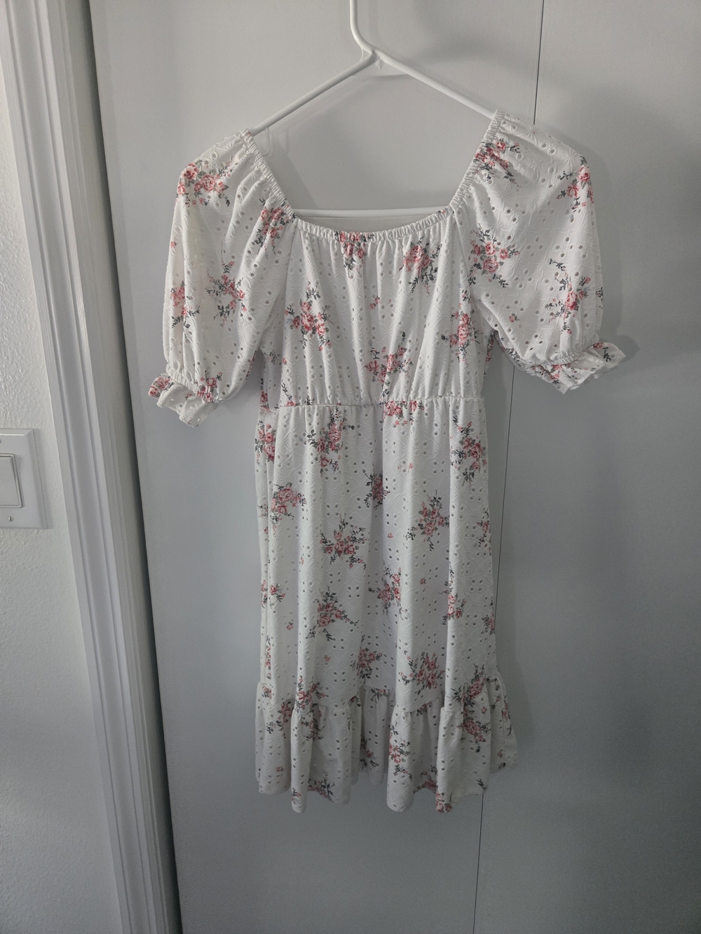 Beautees White Floral Puff Sleeve Dress with Pink Accents - Picture 9 of 9